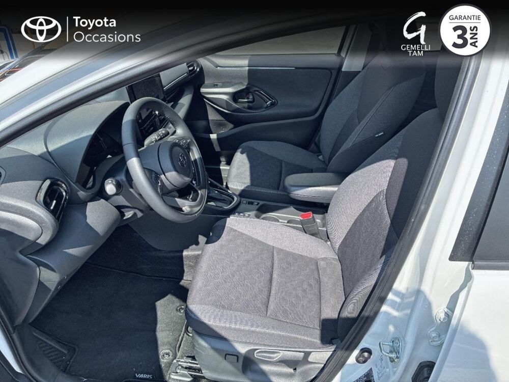 Yaris 116h Design 5p MY25 2026 occasion 26200 Mont&eacute;limar