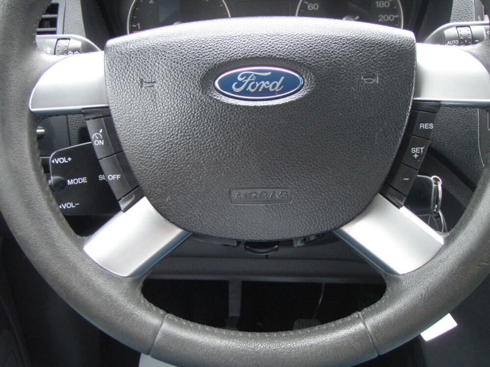 Focus C-MAX 1.6 TDCI 110 GHIA 2003 occasion 93220 Gagny