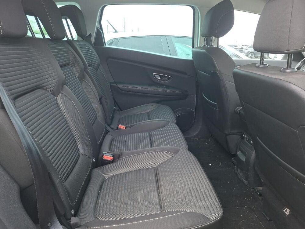 Grand scenic IV 1.3 TCE 140CH FAP BUSINESS 7 PLACES 2019 occasion 38070 Saint-Quentin-Fallavier