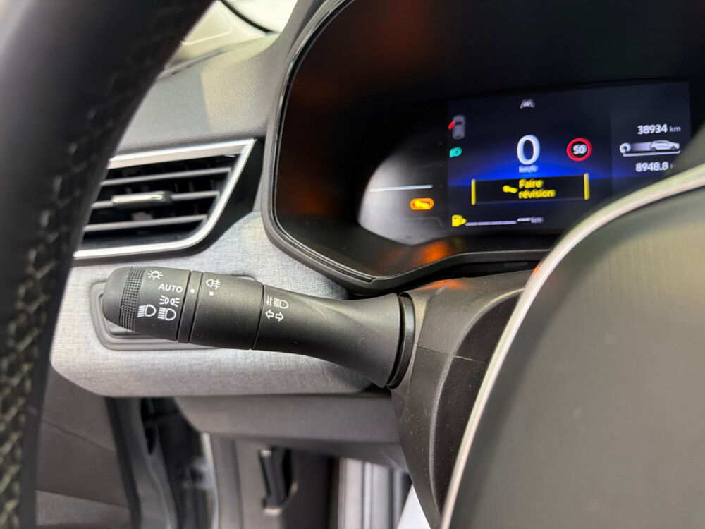 Clio V 1.5 BLUE DCI 100CH EVOLUTION - 24 AUTO ECOLE 2024 occasion 28630 Nogent-le-Phaye