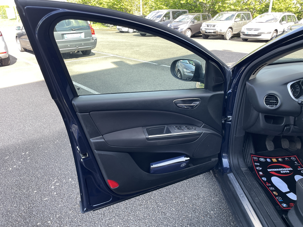 Delta 2.0 MULTIJET 165 16V DPF EXECUTIVE 2011 occasion 28700 Auneau