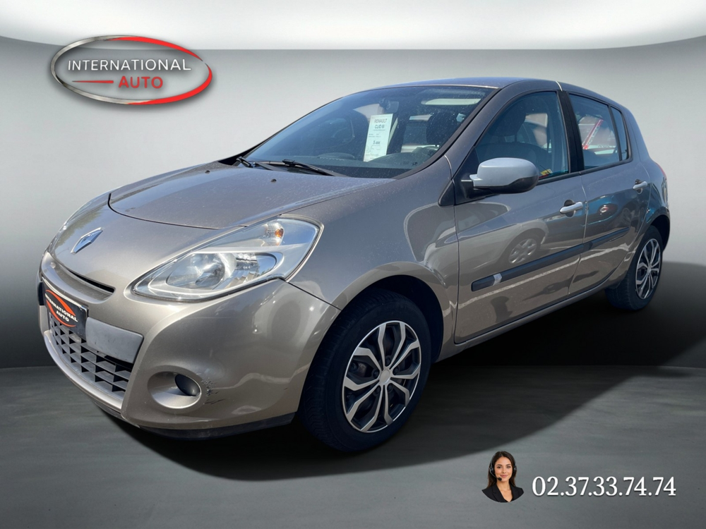 Clio III 1.2 16V 75CH EXPRESS CLIM 5P 2010 occasion 28700 Auneau