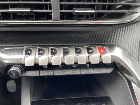 3008 1.2 PURETECH 130CH ALLURE S&S 2023 occasion 33700 M&eacute;rignac