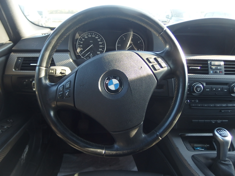 S&eacute;rie 3 (E91) 320D 163CH EFFICIENTDYNAMICS EDITION CONFORT 2011 occasion 10600 Savi&egrave;res