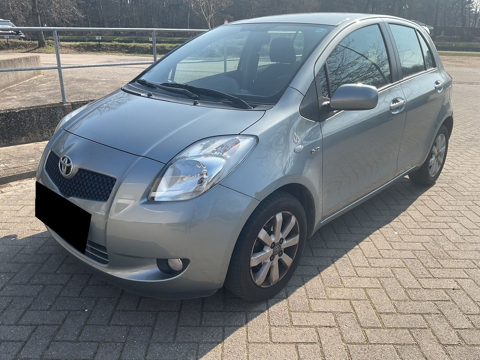 Toyota yaris 2 II 90 D-4D 5P