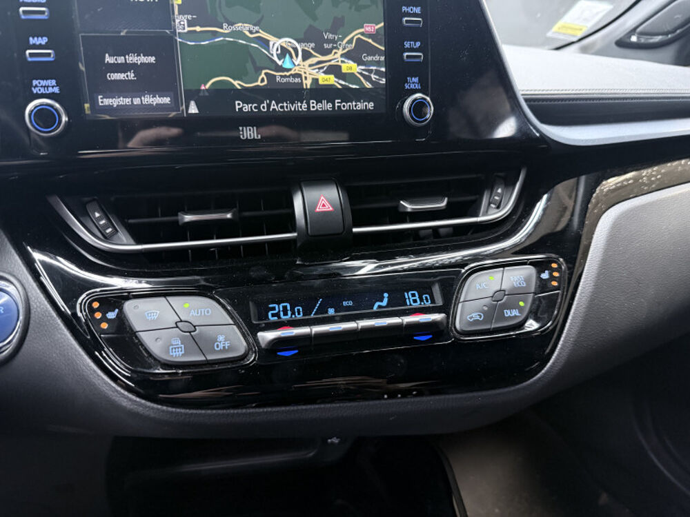 C-HR 122H GRAPHIC 2WD E-CVT MY20 2021 occasion 57185 CLOUANGE