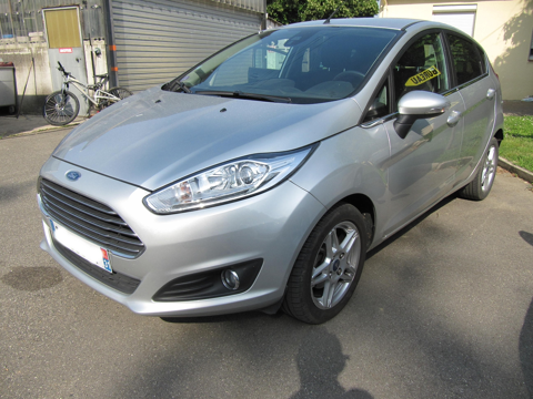 Annonce voiture Ford Fiesta 9990 