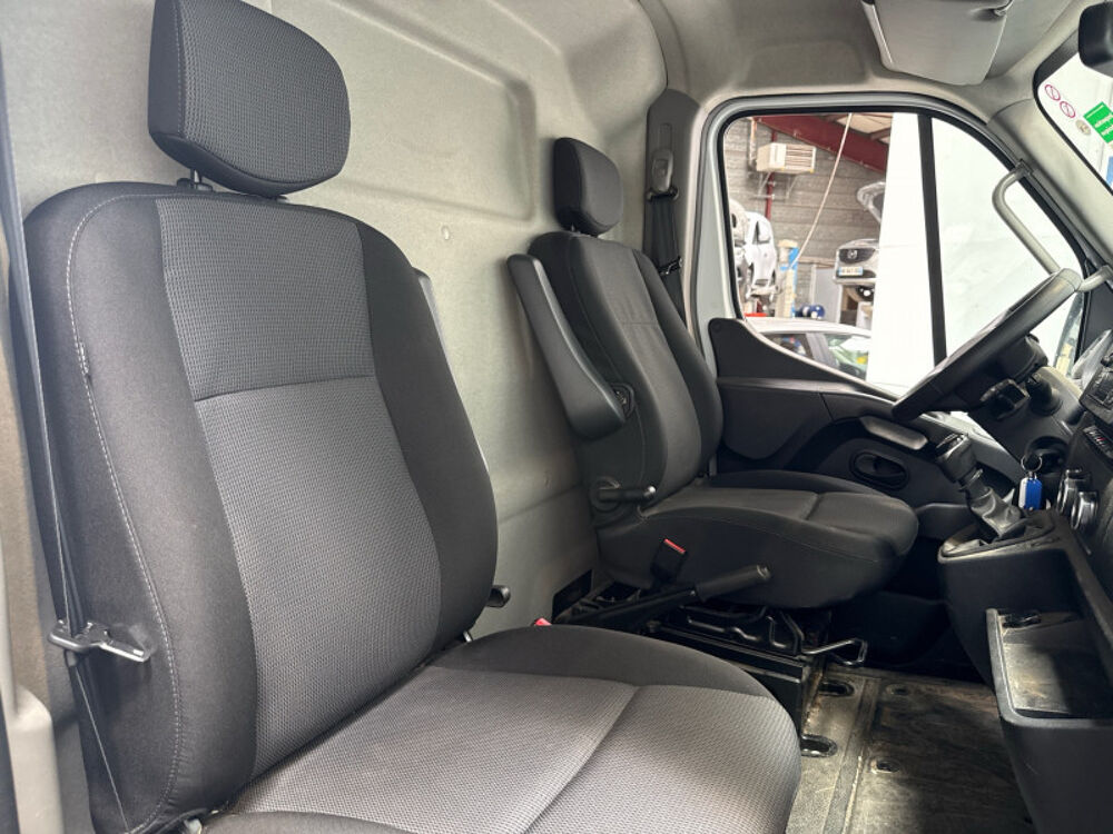 Master F3500 L2H2 2.3 BLUE DCI 135CH GRAND CONFORT EURO6 2021 occasion 28630 Nogent-le-Phaye
