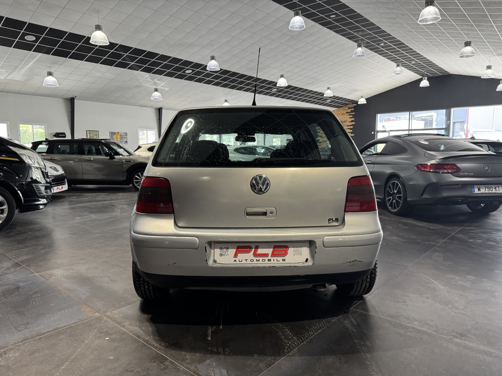 Golf 2.3 V5 150CH BVA 5P PLB AUTO 2000 occasion 12000 RODEZ