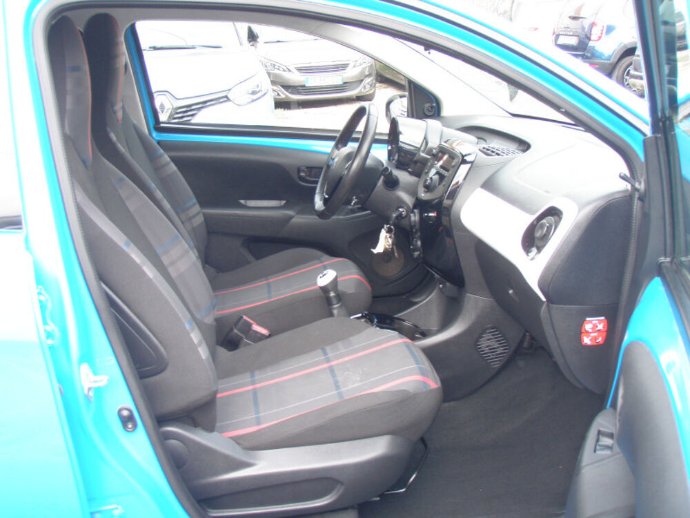 108 1.0 VTI 68 ENVY 5P 2015 occasion 93220 Gagny