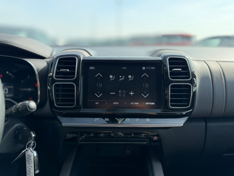 C5 aircross PURETECH 130CH LIVE DISTRIBUTION OK 2019 occasion 16400 Puymoyen