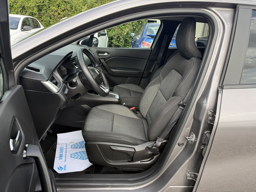 Captur 1.6 E-TECH HYBRIDE 145CH EVOLUTION 2023 occasion 26740 Les Tourrettes