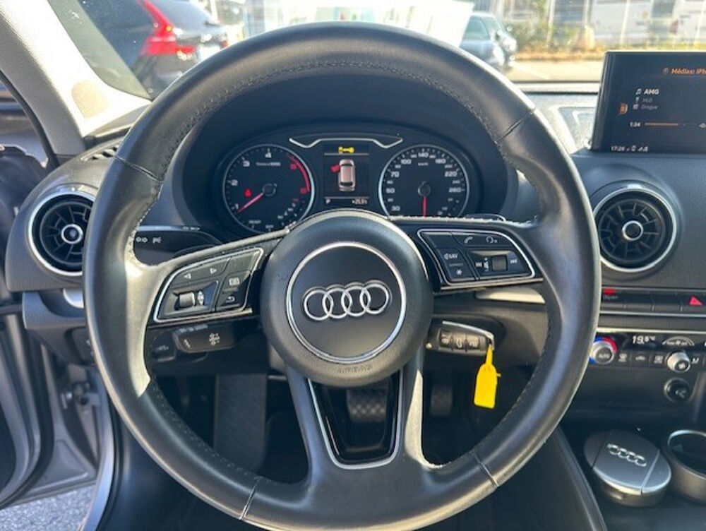 A3 30 TDI 116CH BUSINESS LINE S TRONIC 7 2018 occasion 91220 Br&eacute;tigny-sur-Orge