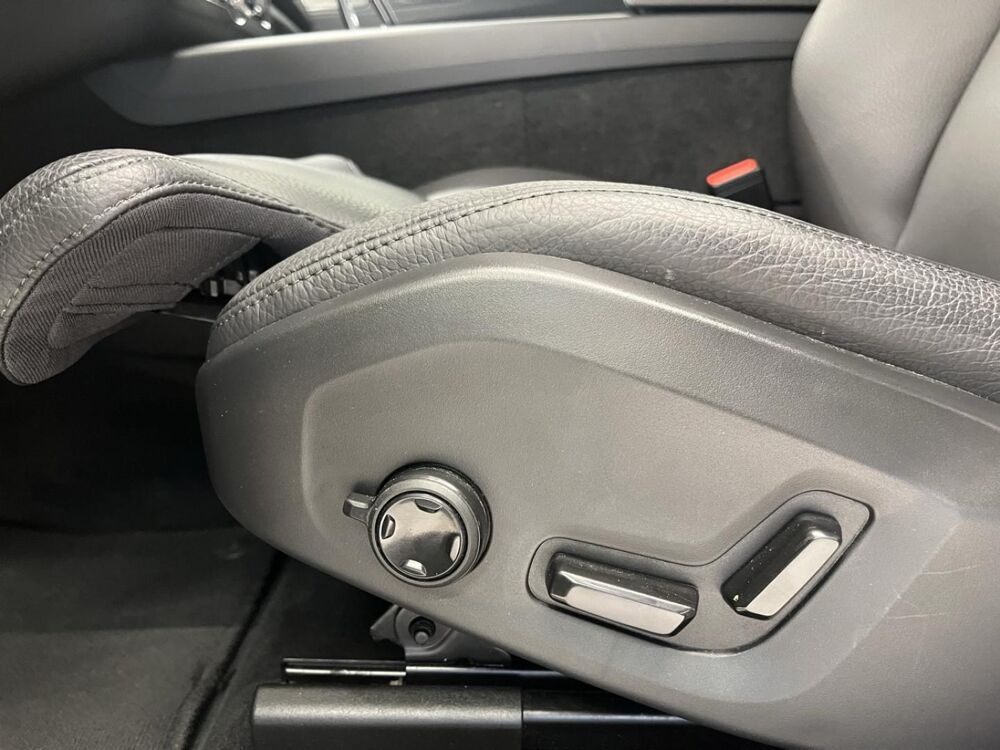 XC60 T6 Hybride Rechargeable 350 Ultra Style Chrome Geartronic 8 2024 occasion 91200 Athis-Mons