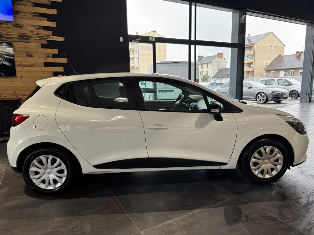 Clio IV 1.2 16V 75CH 55 600 KM 1 ERE MAIN PLB AUTO 2014 occasion 12000 RODEZ