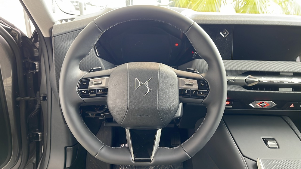 DS4 BLUEHDI 130CH PALLAS AUTOMATIQUE 2024 occasion 33700 M&eacute;rignac