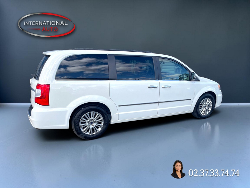 VOYAGER 2.8 MULTIJET GOLD 2012 occasion 28700 Auneau