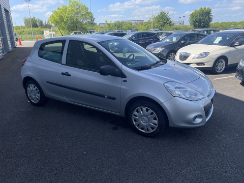 Clio III 1.2 16V 75CH E85 EXPRESSION 3P 2010 occasion 28700 Auneau
