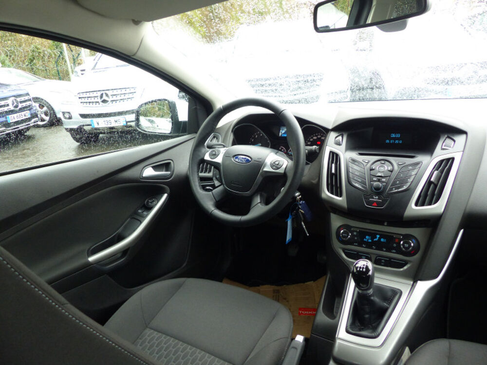 Focus 1.0 SCTI 100CH ECOBOOST STOP&START TREND 4P 2013 occasion 77144 Mont&eacute;vrain