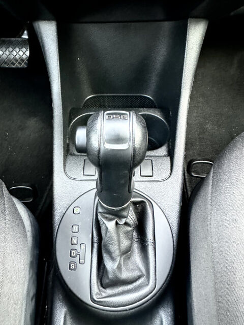 Fabia 1.2 TSI 105CH ELEGANCE2 DSG7 / 1&Egrave;RE MAIN / REGULATEUR DE VIT 2012 occasion 94260 Fresnes