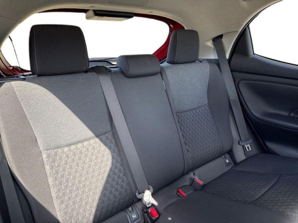 Yaris 116h Design 5p MY21 2023 occasion 13730 Saint-Victoret