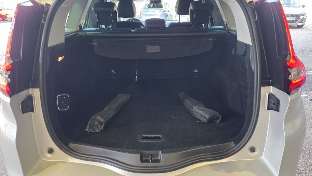 Grand scenic IV 1.5 DCI 110CH ENERGY INTENS EDC 2017 occasion 56530 QUEVEN