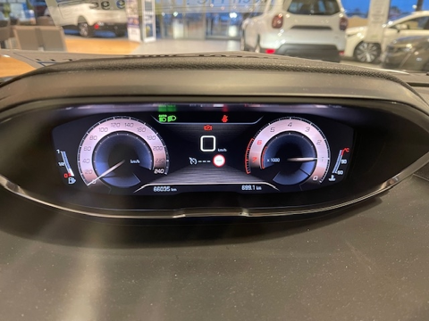 3008 1.2 PURETECH 130CH E6.C GT LINE S&S 2018 occasion 33700 M&eacute;rignac