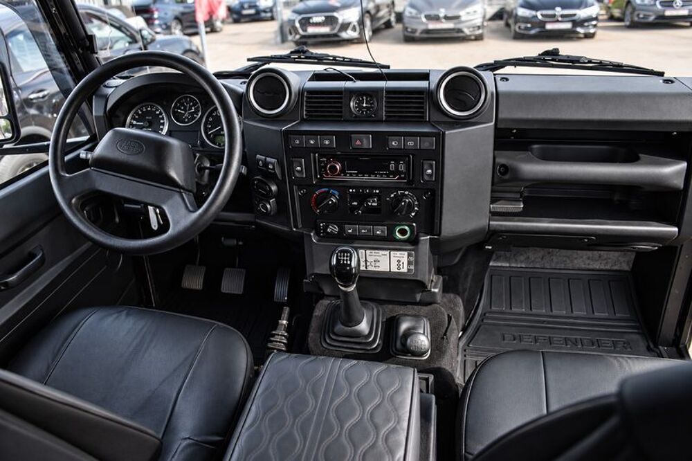 Defender 2.4 Td4 110 SE Station Wagon 7Places 2007 occasion 34740 Vendargues
