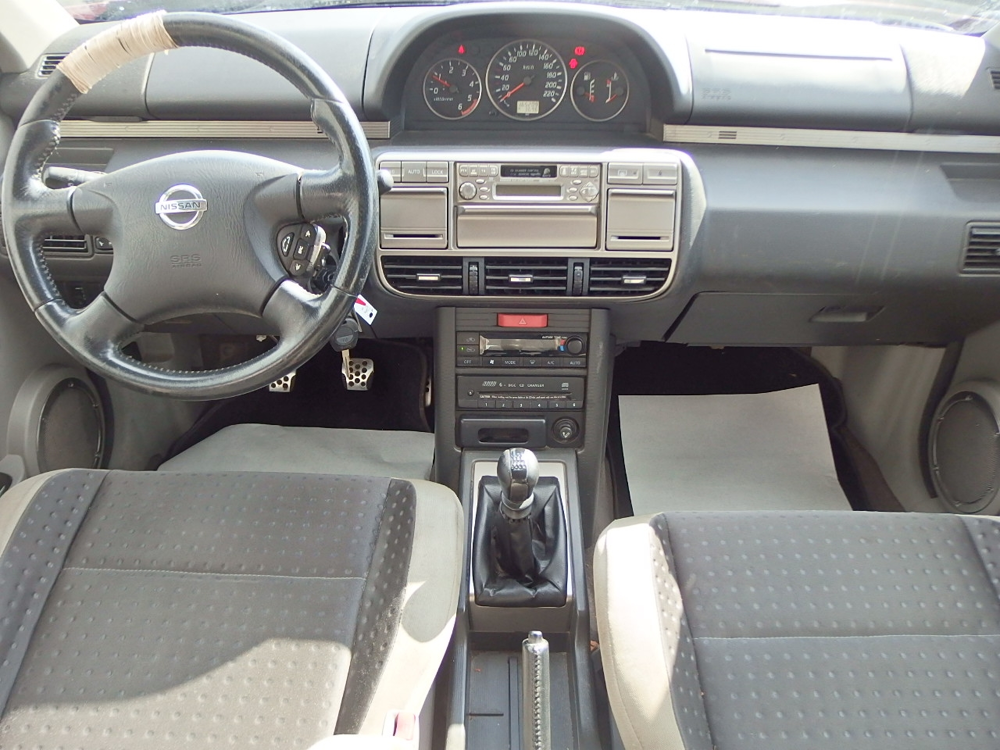 X-Trail 2.2 VDI 114CH LUXE 2002 occasion 10600 Savi&egrave;res