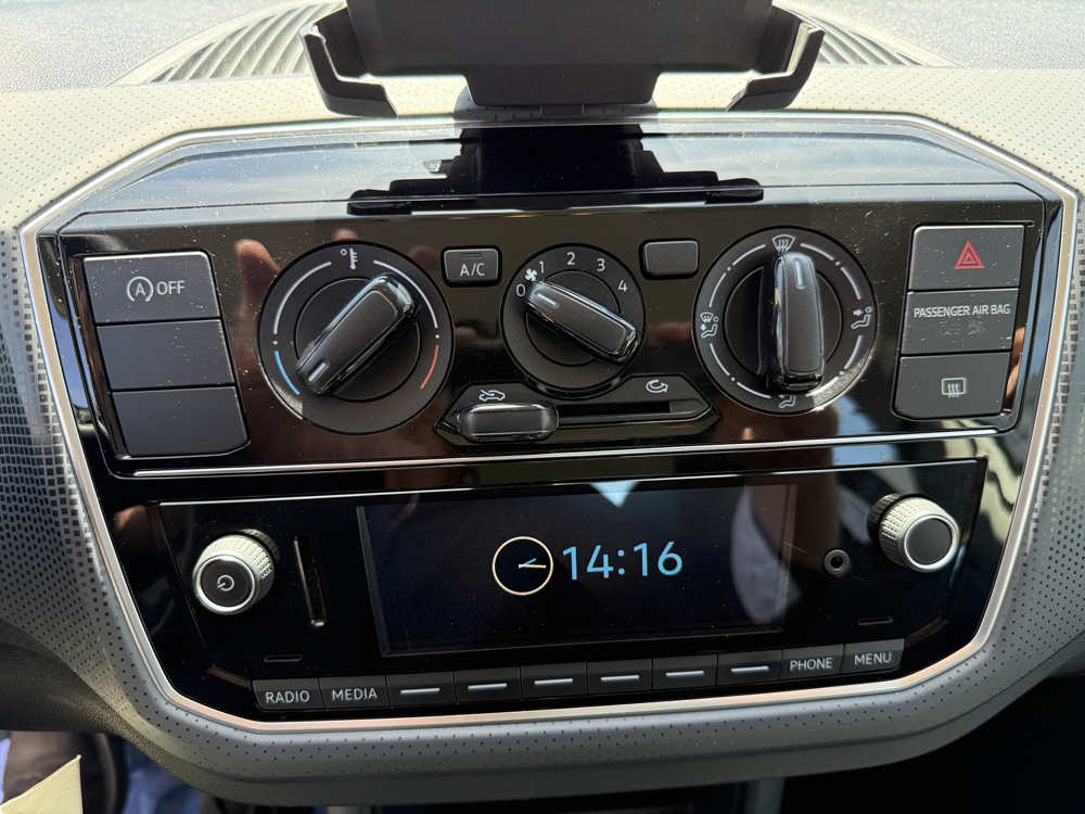 UP 1.0 60CH BLUEMOTION TECHNOLOGY IQ.DRIVE 5P EURO6D-T 2019 occasion 26740 Les Tourrettes