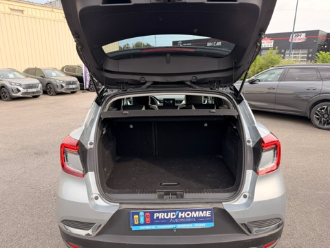 Captur 1.6 E-TECH HYBRIDE 145CH INTENS 2022 occasion 16400 Puymoyen