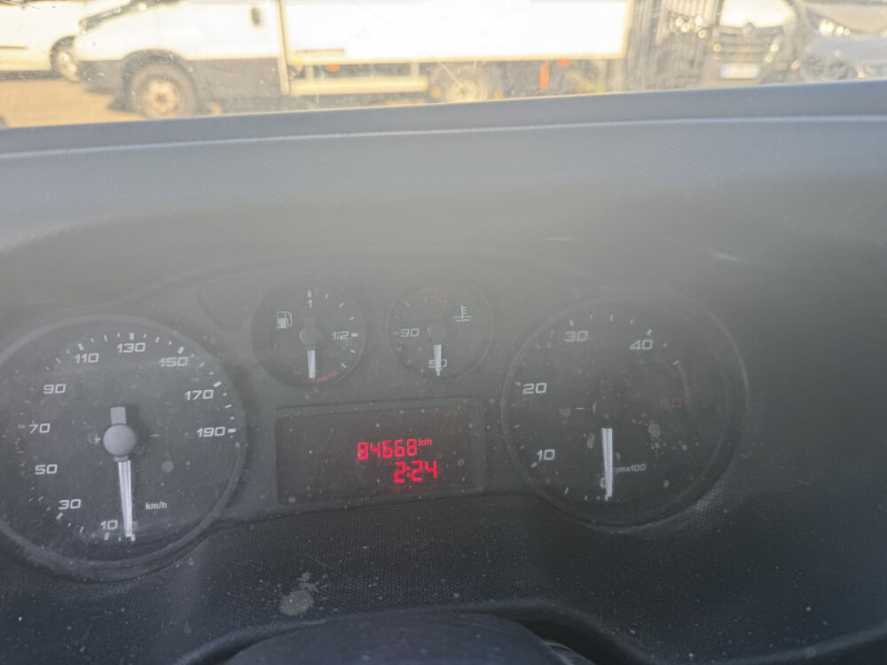 Daily 35C16 BENNE & COFFRE DBLE CABINE PX 20000&curren; HT 2019 occasion 42000 Saint-&Eacute;tienne