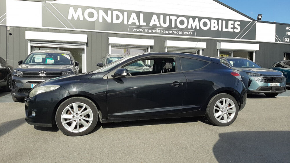 M&eacute;gane III Coup&eacute; 1.6 DCI 130CH ENERGY FAP BOSE ECO&sup2; 2012 occasion 08000 Warcq