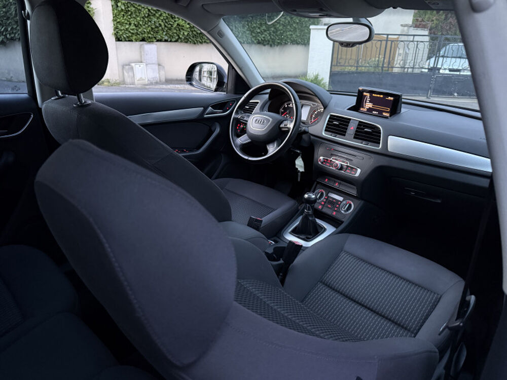 Q3 2.0 TDI 140CH AMBITION LUXE 2012 occasion 95480 PIERRELAYE