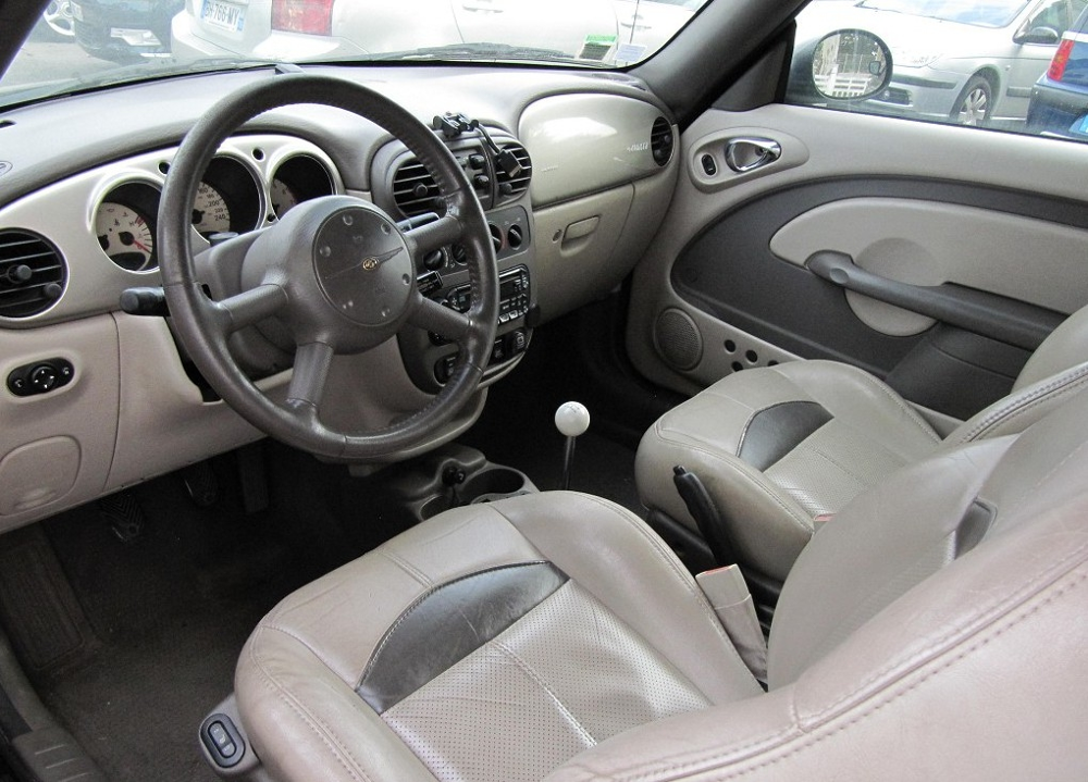 PT Cruiser 2.4 LIMITED 2004 occasion 31600 Muret