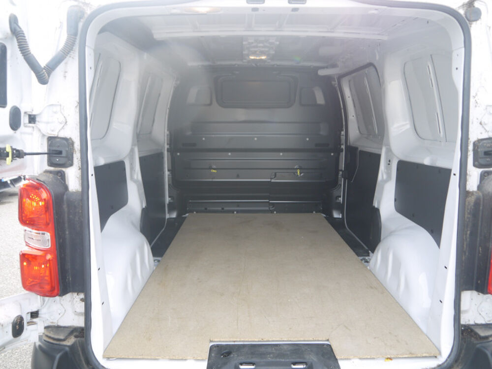 Scudo M 1.5 BLUEHDI 120CH S&S, 3 PLACES, TVA RECUPERABLE 18325 HT 2023 occasion 38260 La C&ocirc;te-Saint-Andr&eacute;