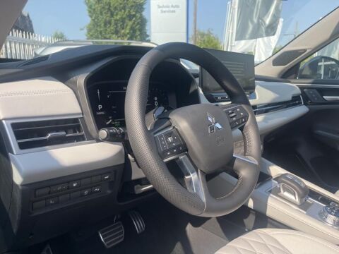 Outlander 2.4 PHEV 306ch Instyle 4WD 2025 occasion 78750 Mareil-Marly