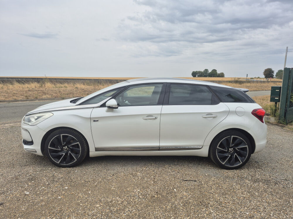 DS5 HYBRID4 SPORT CHIC ETG6 2013 occasion 95420 MAGNY EN VEXIN