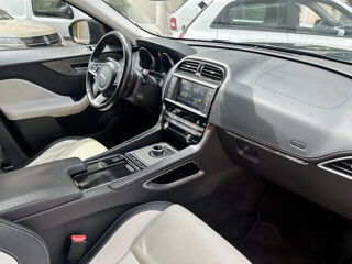F-PACE 2.0D 180CH R-SPORT 4X4 BVA8 2016 occasion 06400 Cannes
