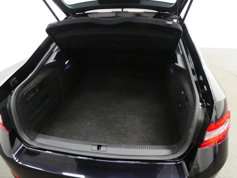 Superb 1.4 TSI PHEV 218CH BUSINESS DSG6 2021 occasion 77100 Nanteuil-l&egrave;s-Meaux