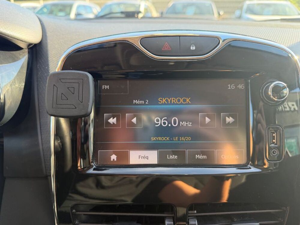 Clio IV 1.5 DCI 75CH BUSINESS ECO&sup2; 2013 occasion 38130 ECHIROLLES