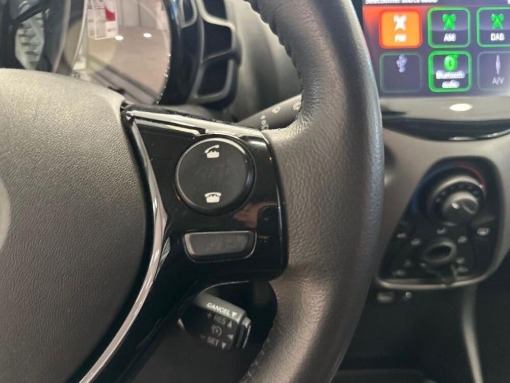 Aygo 1.0 VVT-i 72ch x-play 5P MY19 2020 occasion 13400 Aubagne