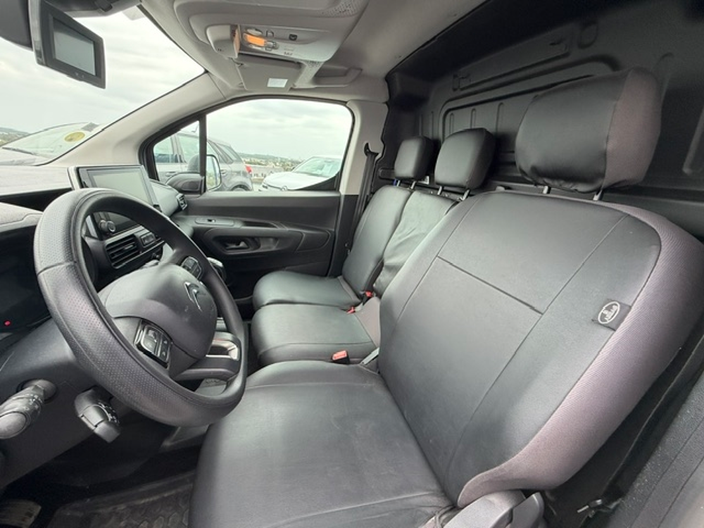 Berlingo M 1000KG BLUEHDI 100 S&S DRIVER 3PLACES 2021 occasion 16400 Puymoyen