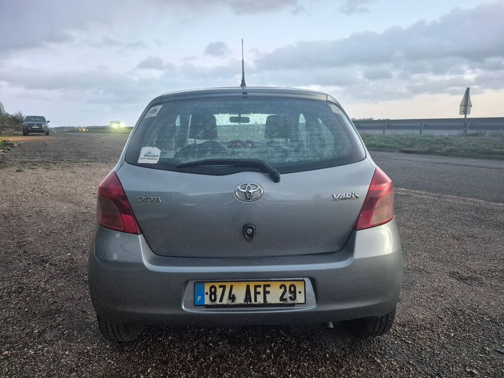 Yaris 1.3 VVT-I 87CH 5P 2006 occasion 95420 MAGNY EN VEXIN