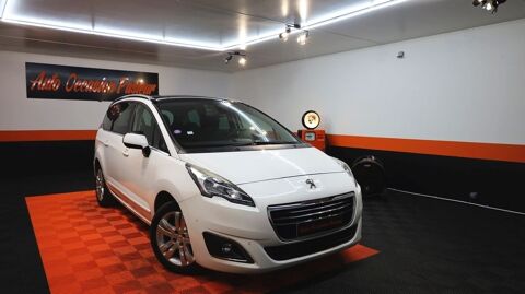 Peugeot 5008 1.2 PURETECH ALLURE S&S 7PL