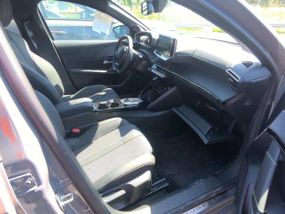 208 1.2 Hybrid 145ch GT e-DCS6 / Pack Drive Assist Plus + Vision 2026 occasion 28500 Vernouillet