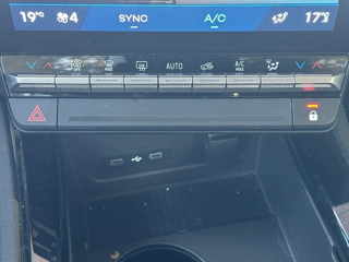 Espace 1.2 E-TECH FULL HYBRID 200CH ESPRIT ALPINE 2025 occasion 16400 Puymoyen