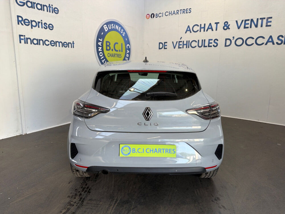 Clio V 1.5 BLUE DCI 100CH EVOLUTION 2024 occasion 28630 Nogent-le-Phaye