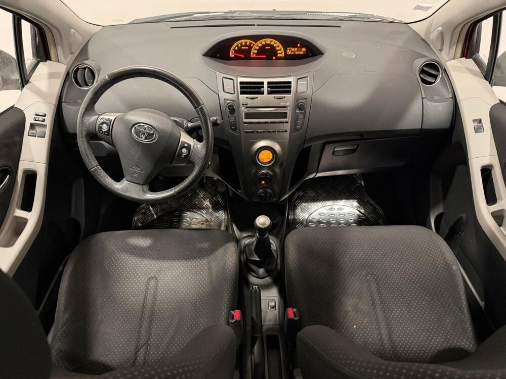 Yaris 90 D-4D Confort 5p 2011 occasion 78520 LIMAY