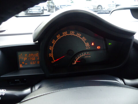 IQ 68 VVT-I &sup2; MULTIDRIVE 2010 occasion 77144 Mont&eacute;vrain